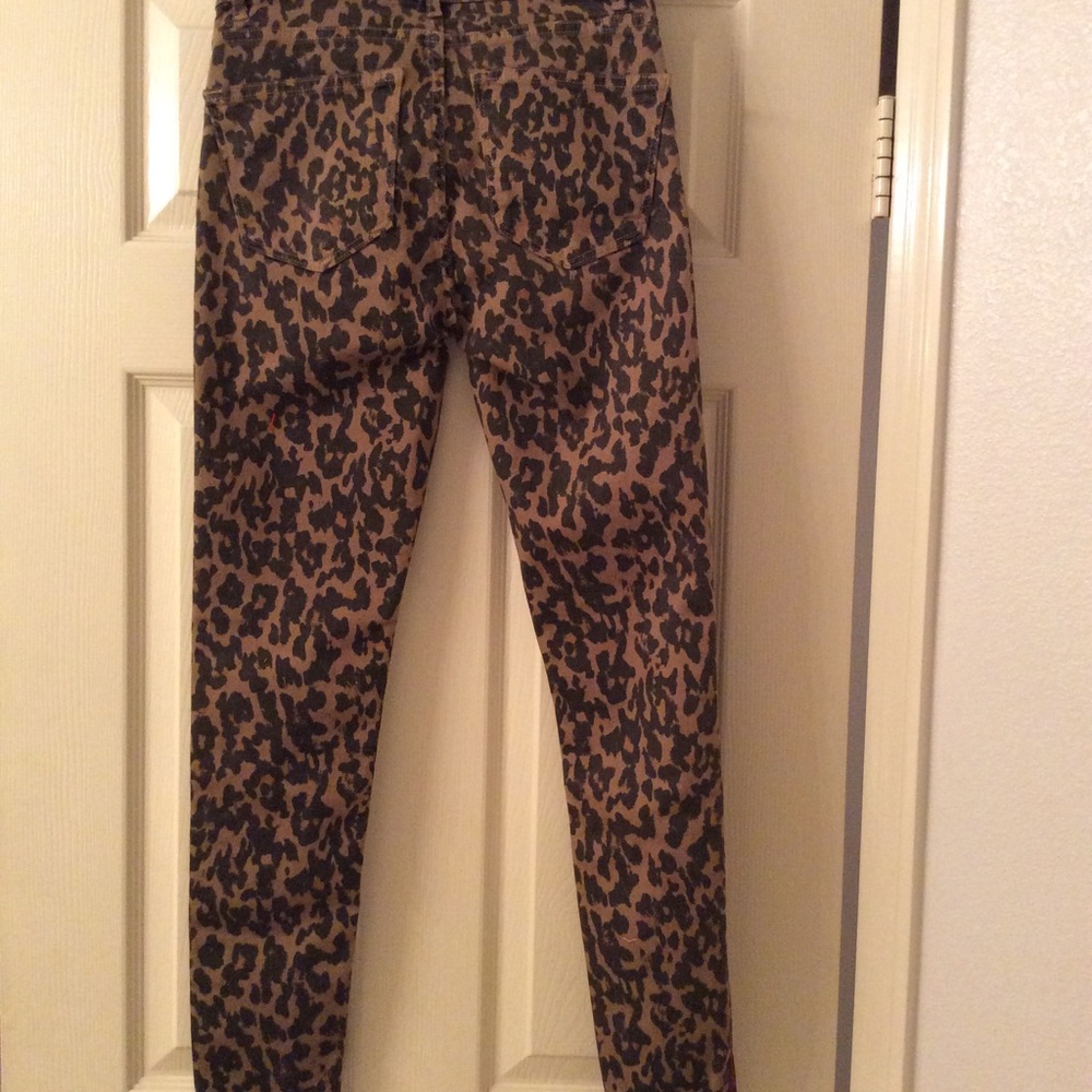 “NWT” Zara Mid Rise Skinnies - Picture 6 of 6